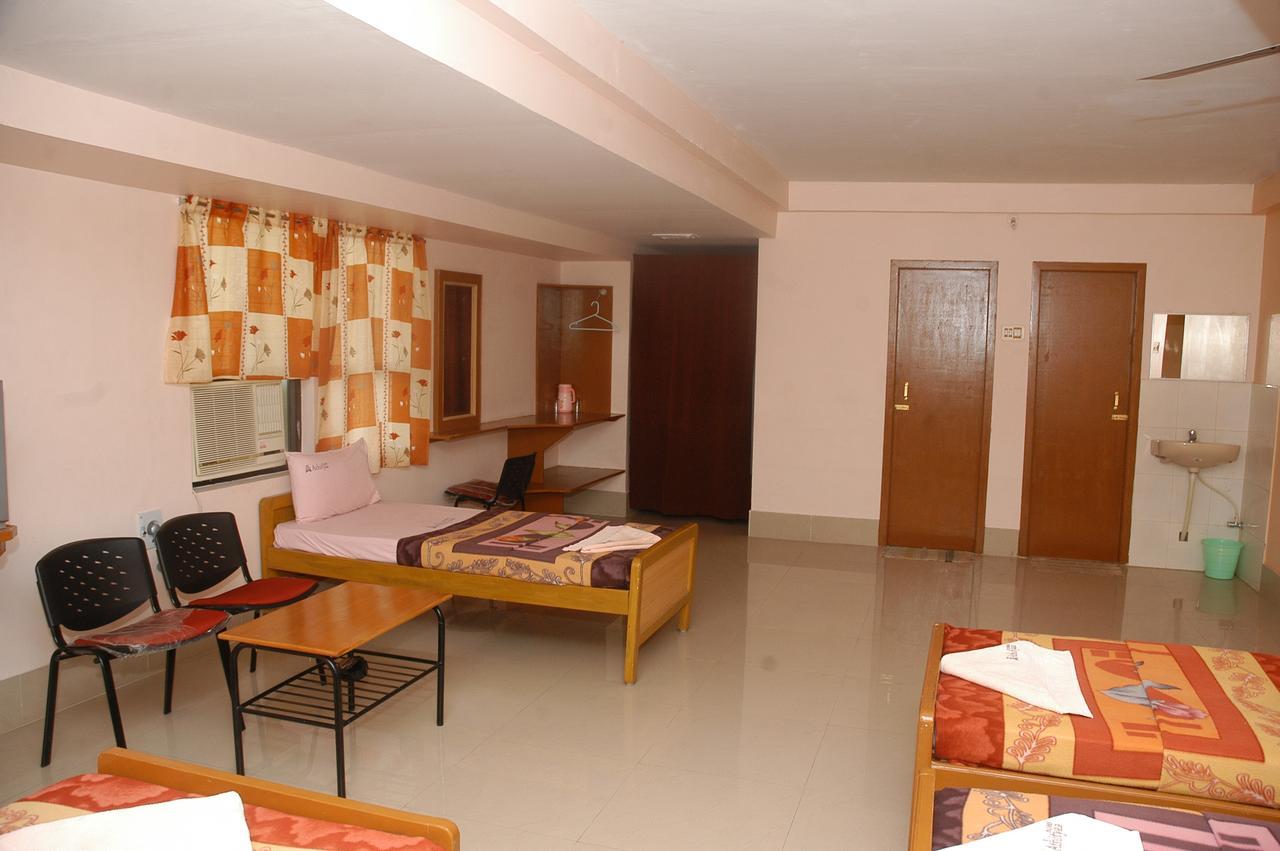 Hotel Athityaa Kumbakonam Exterior foto