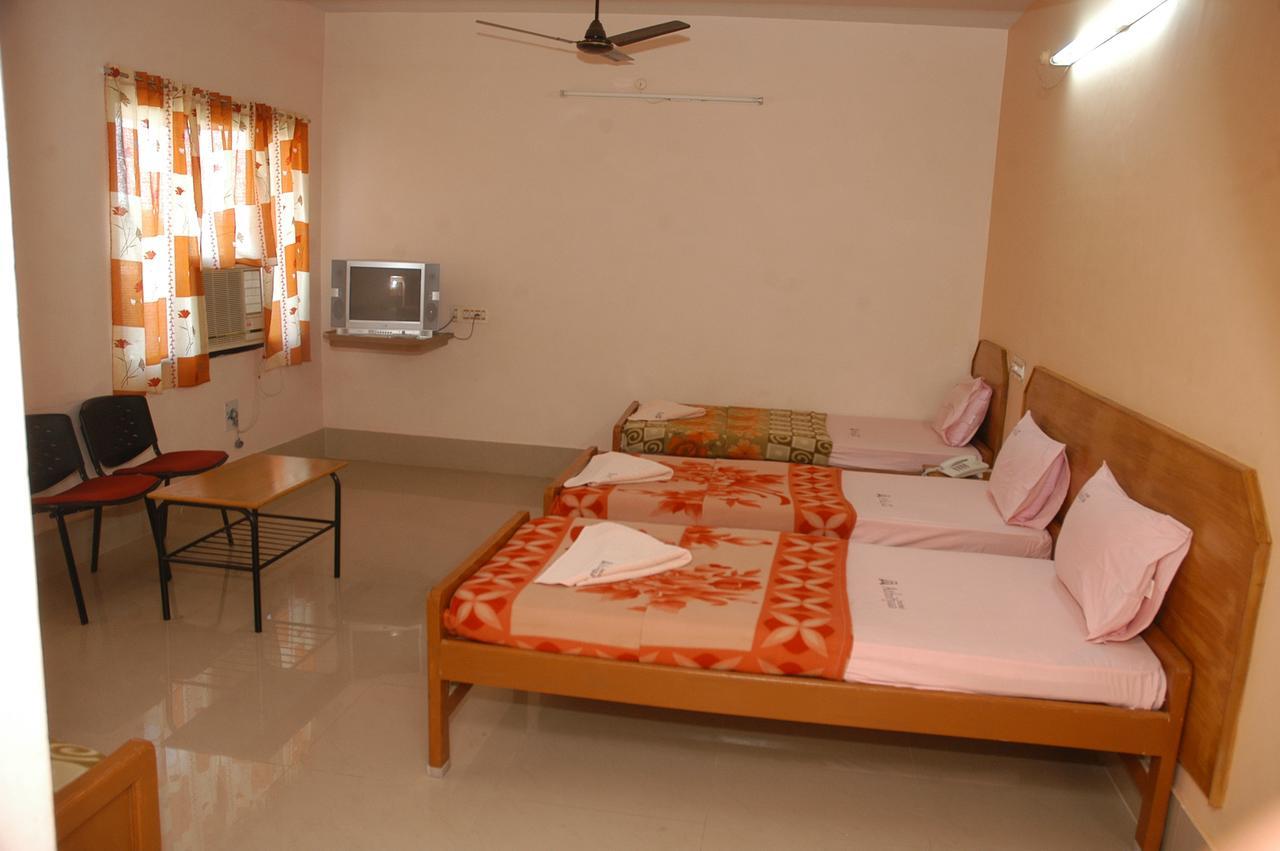 Hotel Athityaa Kumbakonam Exterior foto