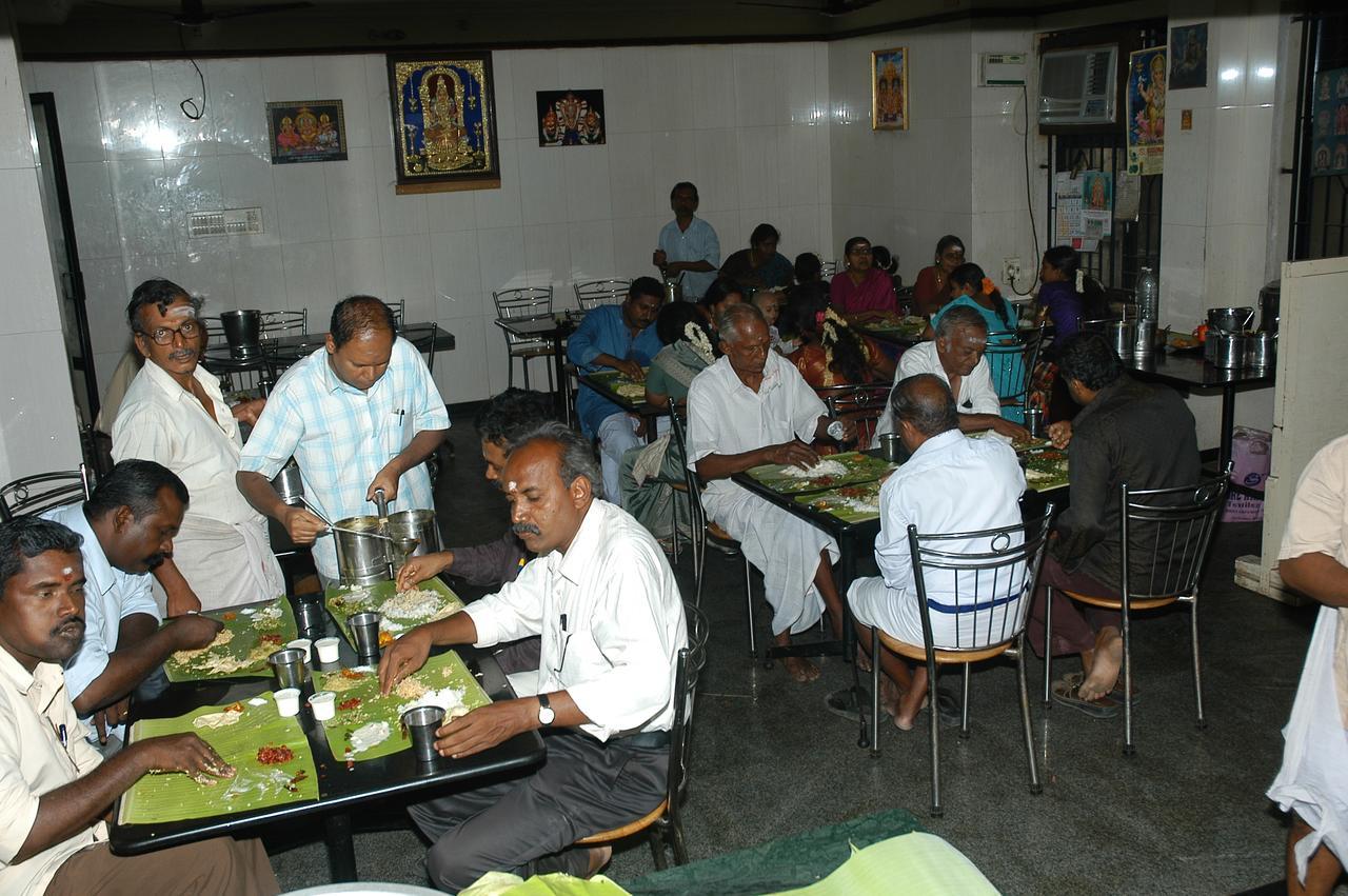 Hotel Athityaa Kumbakonam Exterior foto