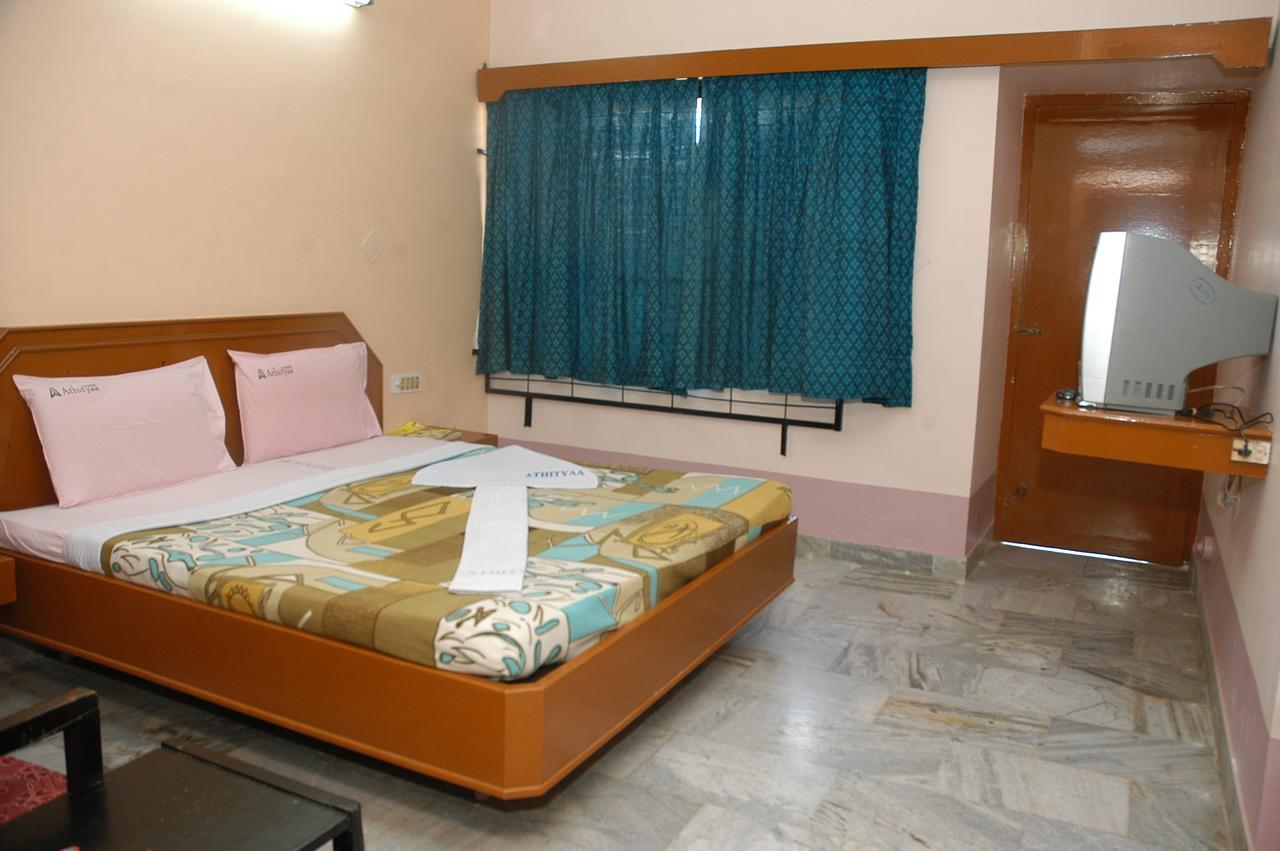 Hotel Athityaa Kumbakonam Exterior foto