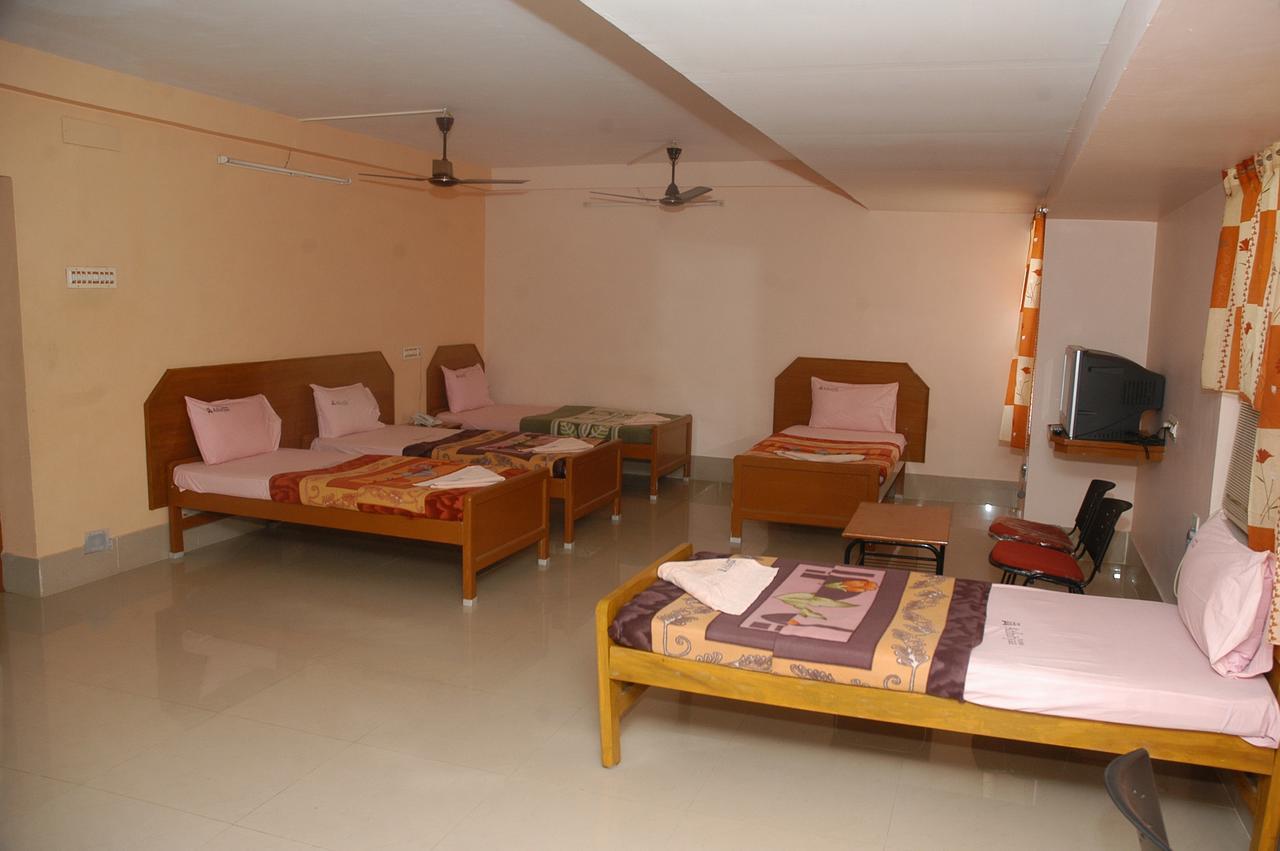 Hotel Athityaa Kumbakonam Exterior foto